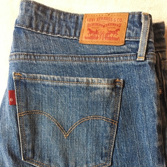 Levi’s 711s - Picture 1 of 3